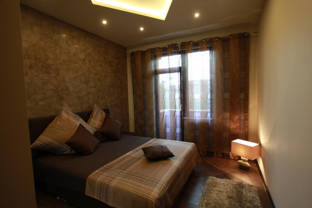Brown Cottage Apartment Sofia Esterno foto